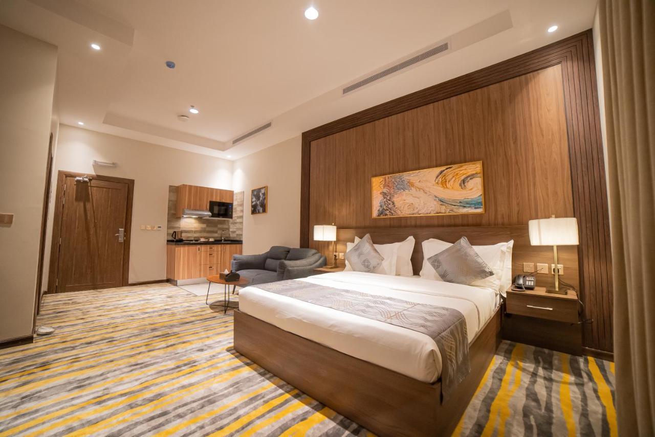 Diyar Home Hotel Baljurashi Esterno foto