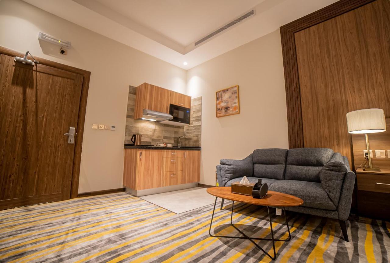Diyar Home Hotel Baljurashi Esterno foto