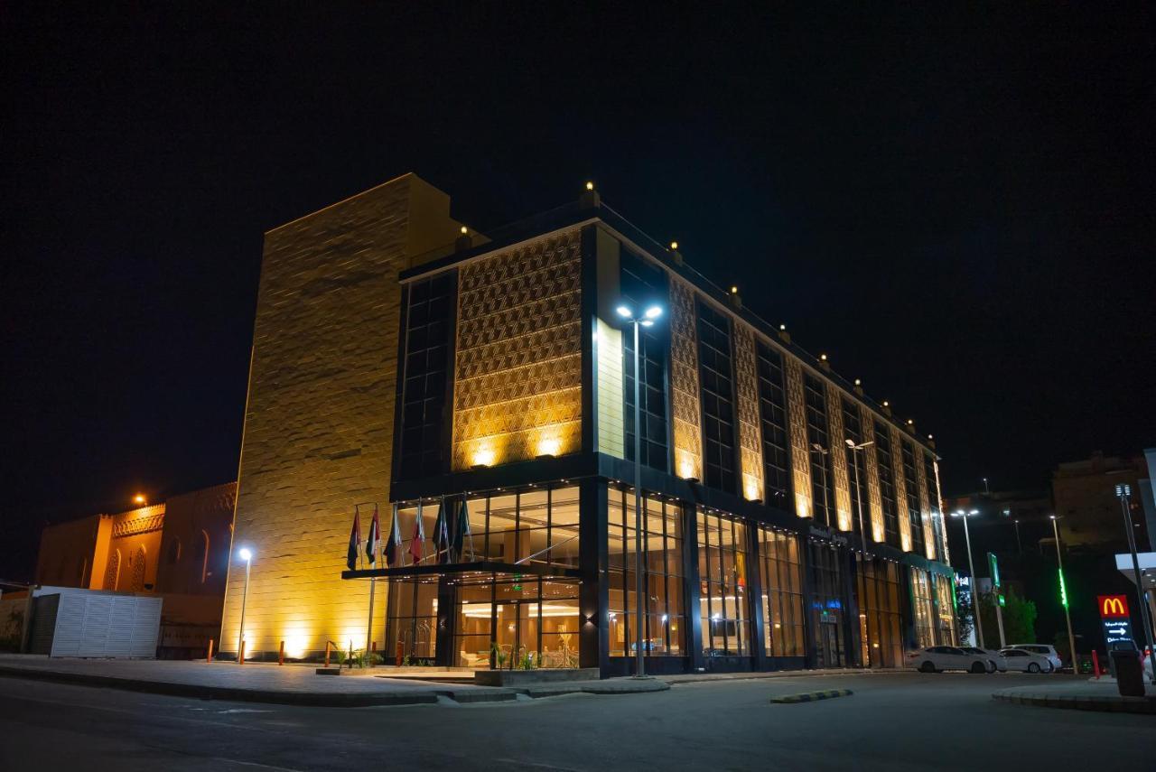 Diyar Home Hotel Baljurashi Esterno foto