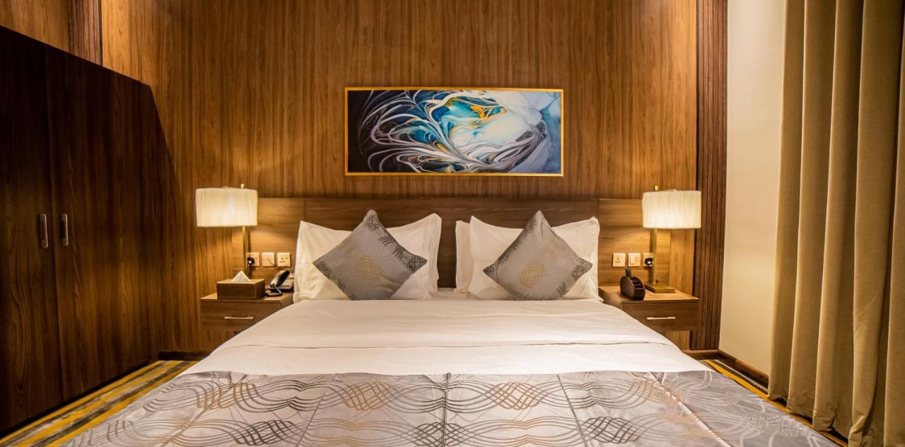Diyar Home Hotel Baljurashi Esterno foto